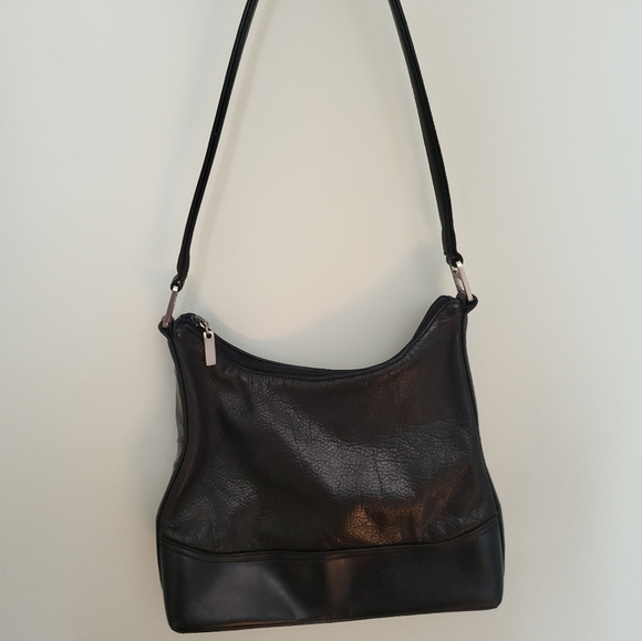 Coletta Black Leather Shoulder Bag Purse Zip Closure Single Strap - Picture 6 of 12